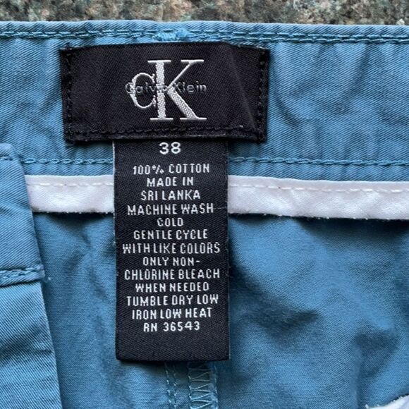 Calvin Klein Blue Cargo Shorts Relaxed Fit Cotton Men Waist 38” - Picture 4 of 7